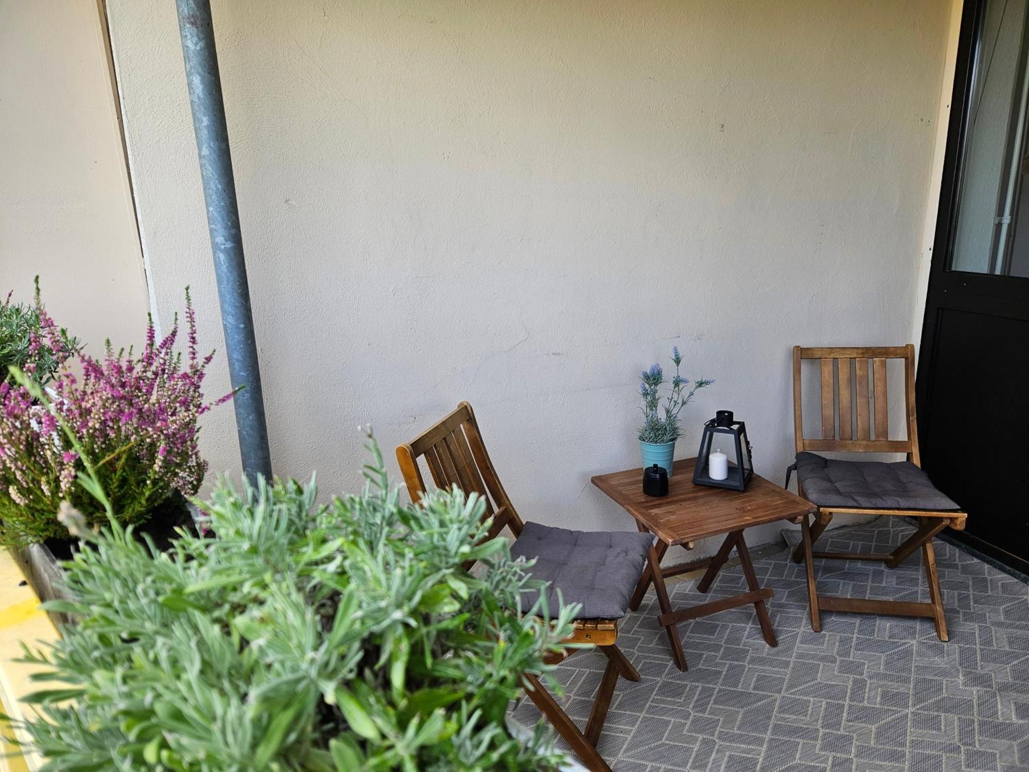 Mit Balkon Naehe Maschsee, City, Messe Appartement